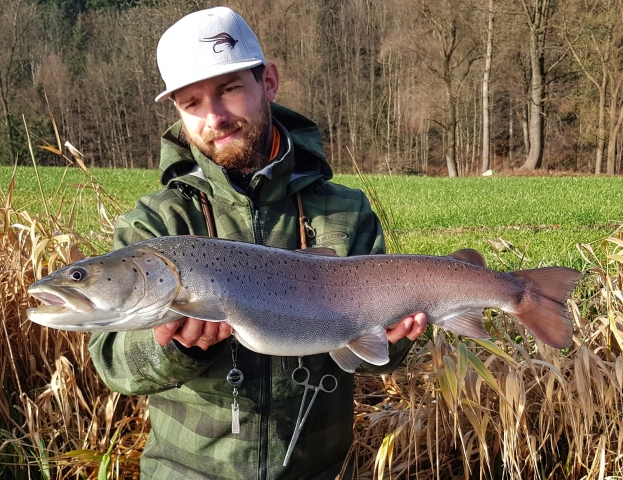 October-November Hucho-hucho fishing on catch and release area. Fly Fishing in Poland